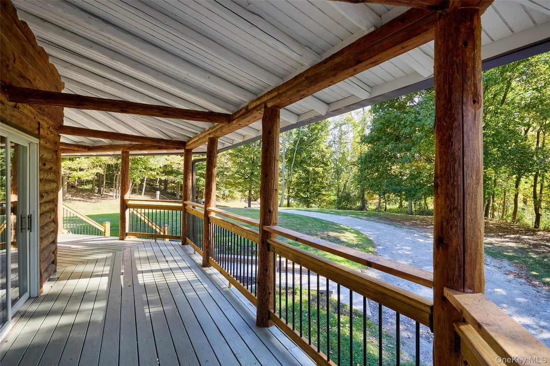 Photo of 568 Oak Summit Road