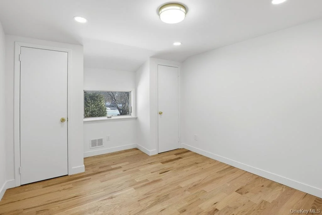 Photo of 32 Rockland Drive