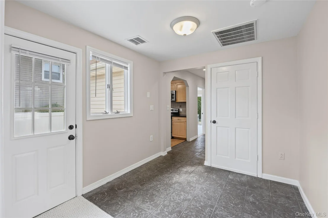 Photo of 31 Cherry Avenue
