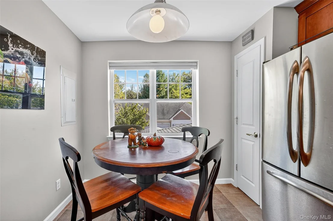 Photo of 527 Viewpoint Terrace