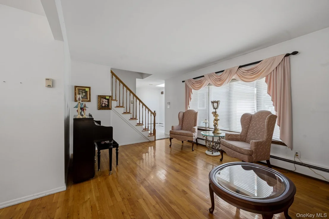 Photo of 10 Arcadia Drive