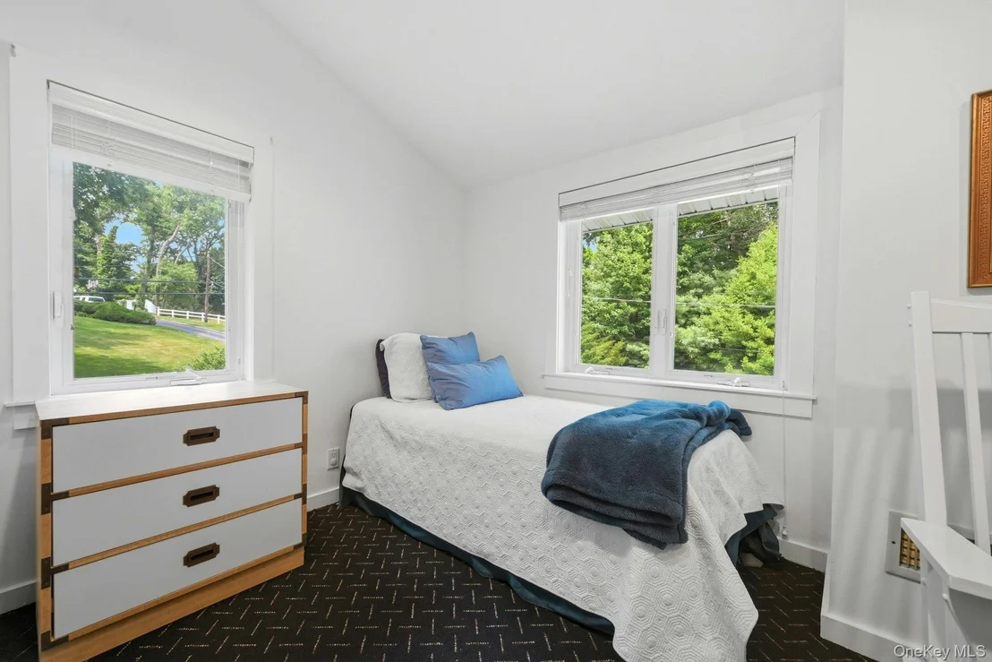 Photo of 39 Upper Drive