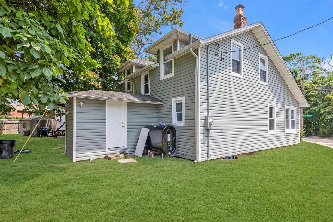 Photo of 45 Lakeview Avenue