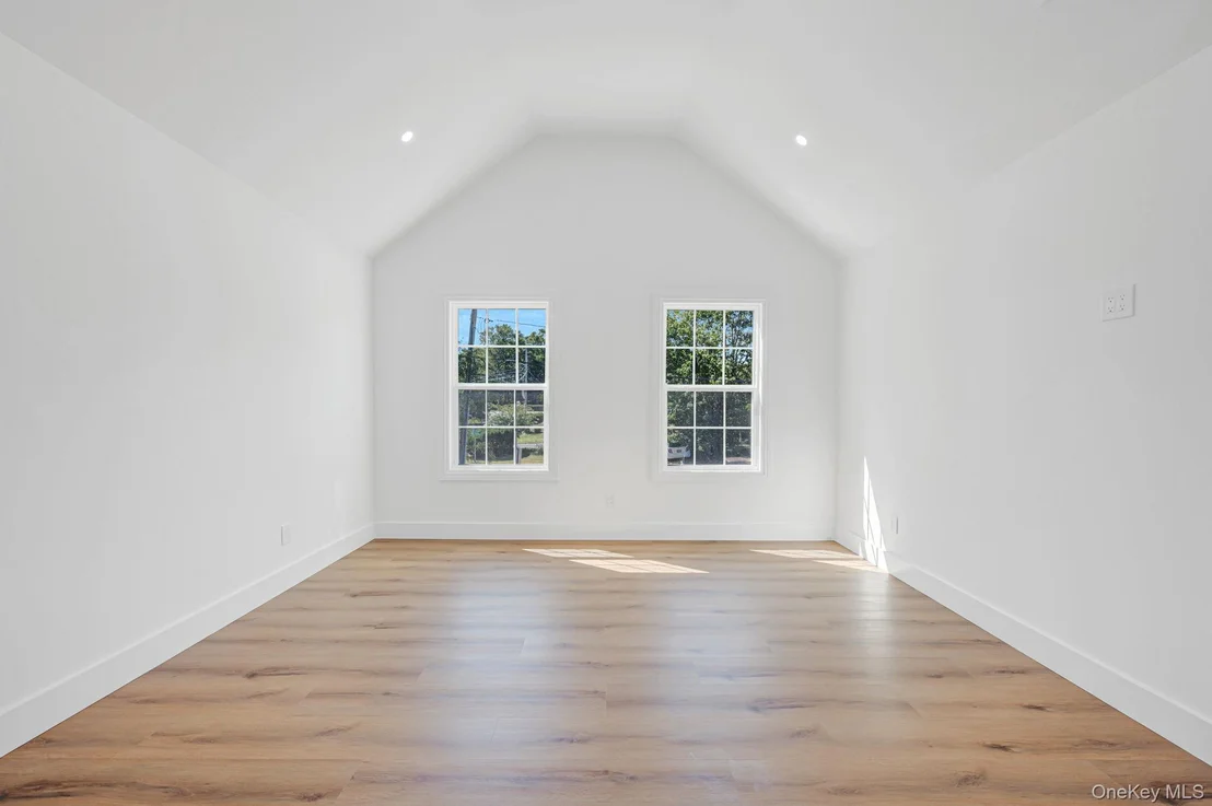 Photo of 39 Lakeview Drive