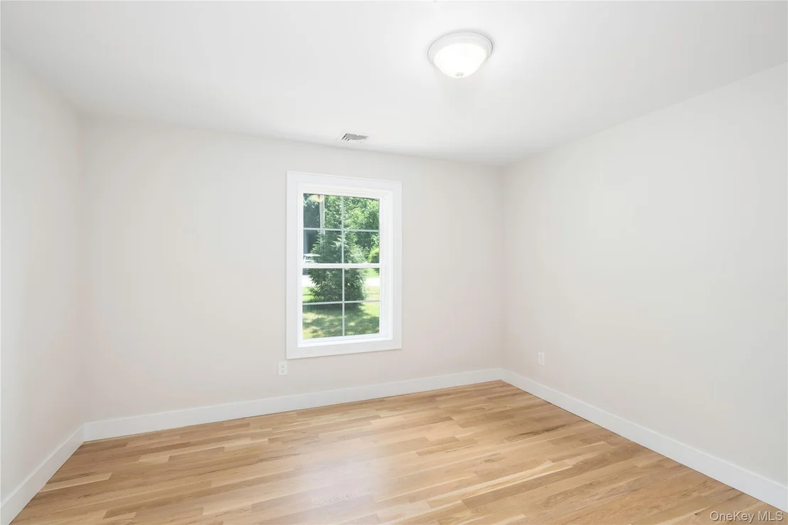 Photo of 15 Tompkins Avenue