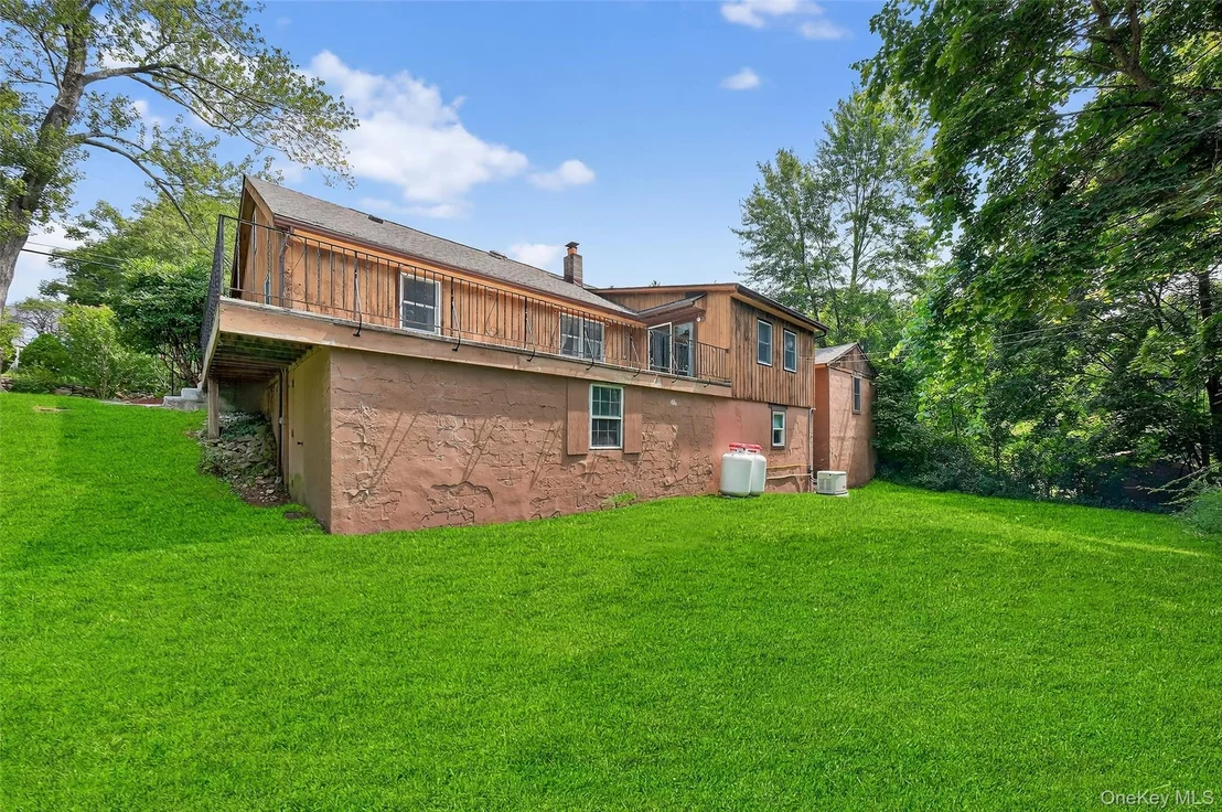 Photo of 125 Putnam Drive