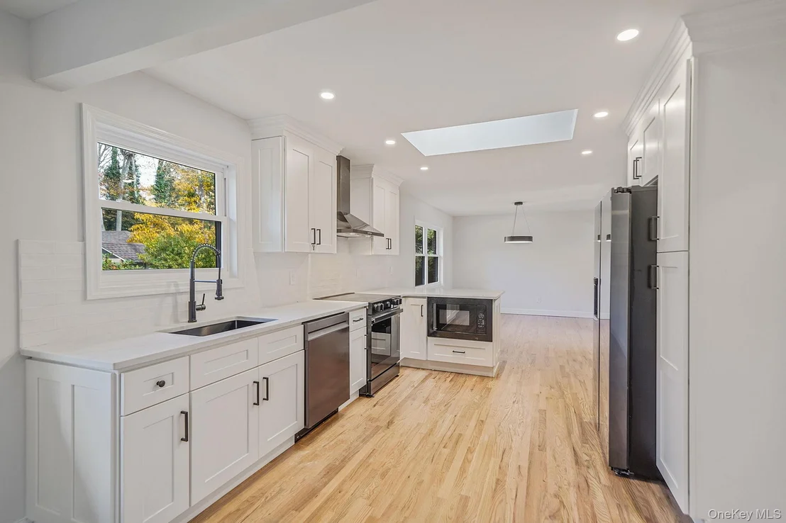 Photo of 780 Westview Drive