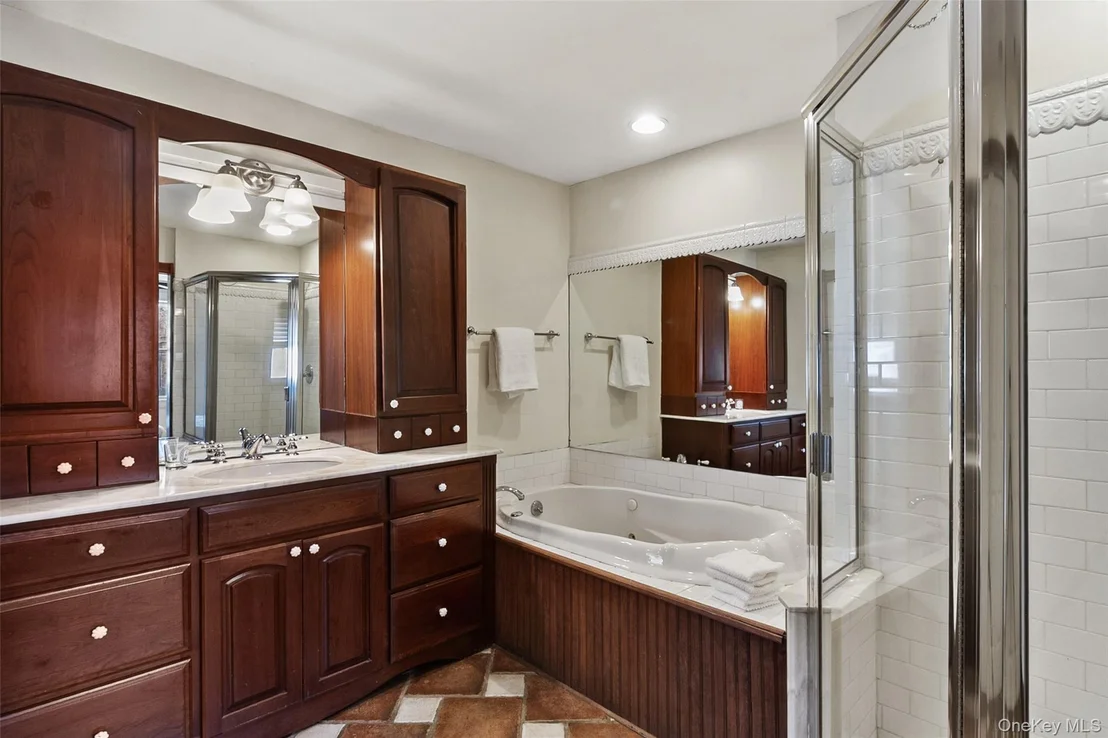 Photo of 13 Lenox Place