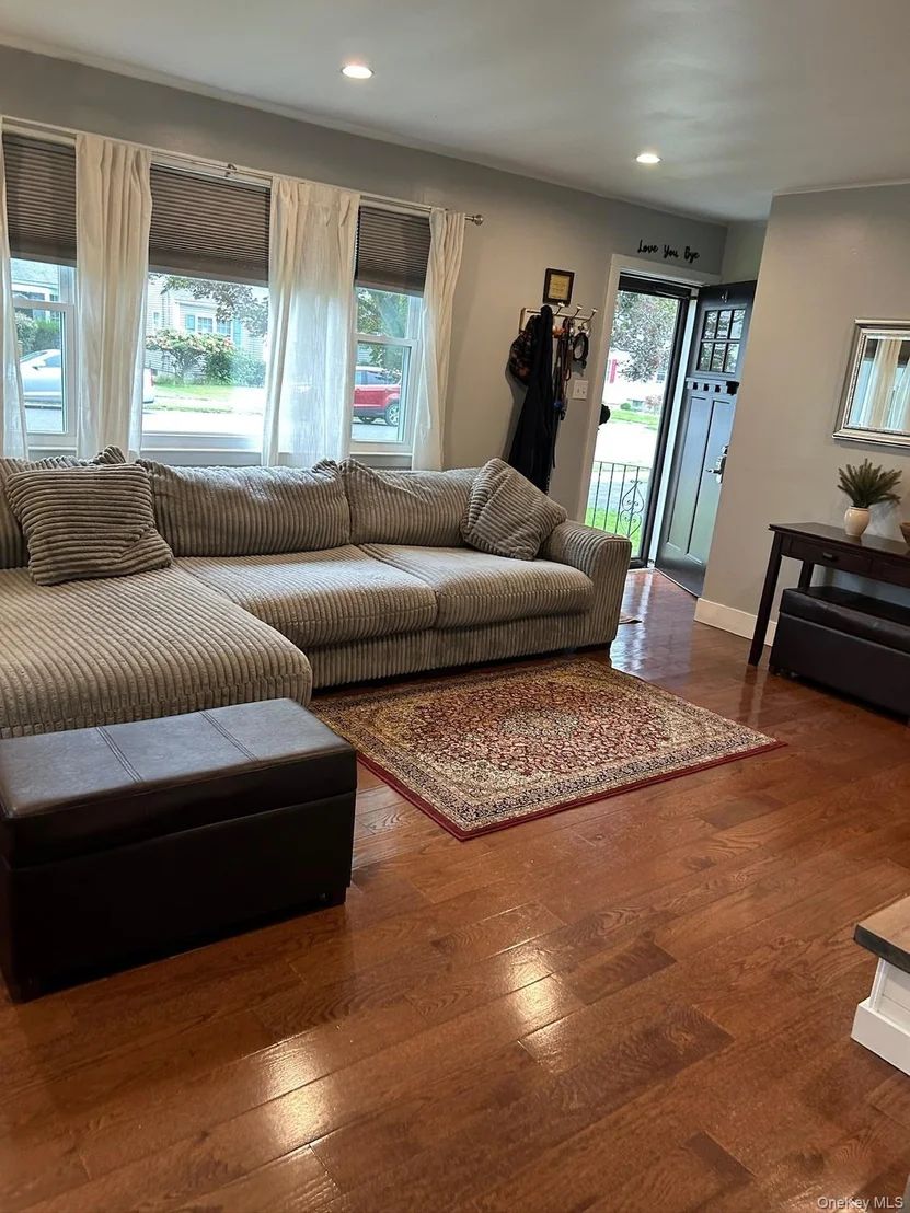 Photo of 6 Wilson Boulevard