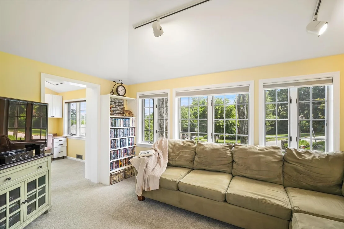 Photo of 4 East Drive