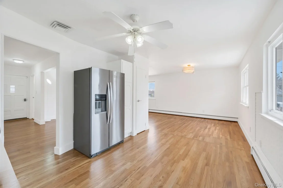 Photo of 10 Sutton Place
