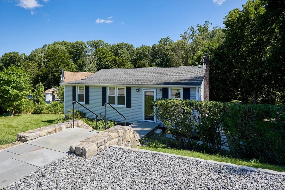 Photo of 28 Brewster Drive