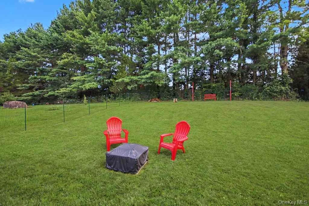Photo of 20 Fieldstone Boulevard