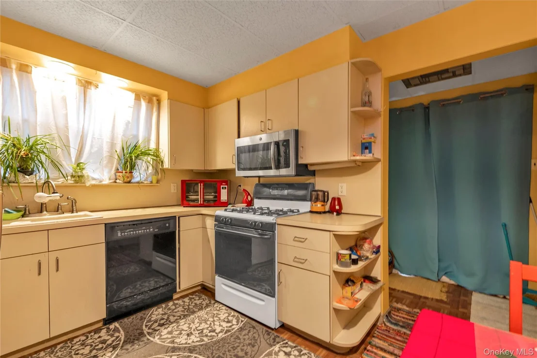 Photo of 69 Forest Avenue