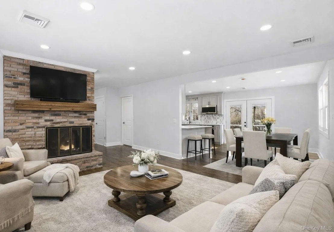 Photo of 1 Cherry Lane
