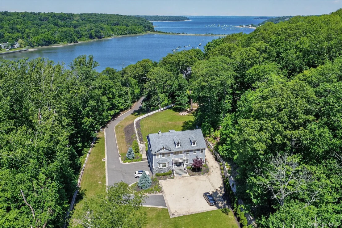 Photo of 261 Harbor Road