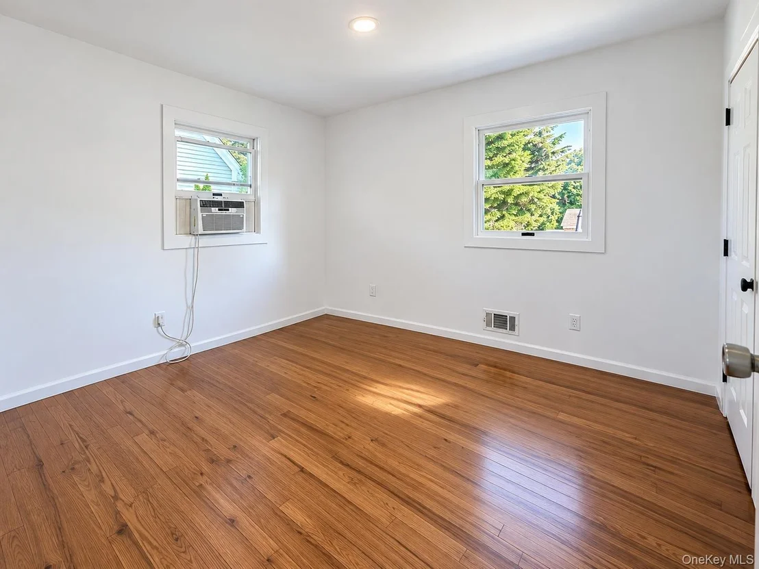 Photo of 22 Maryland Boulevard