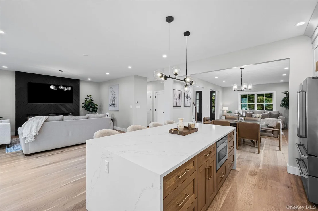 Photo of 2439 Berkeley Place