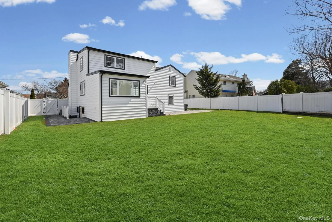 Photo of 2292 Vassar Place