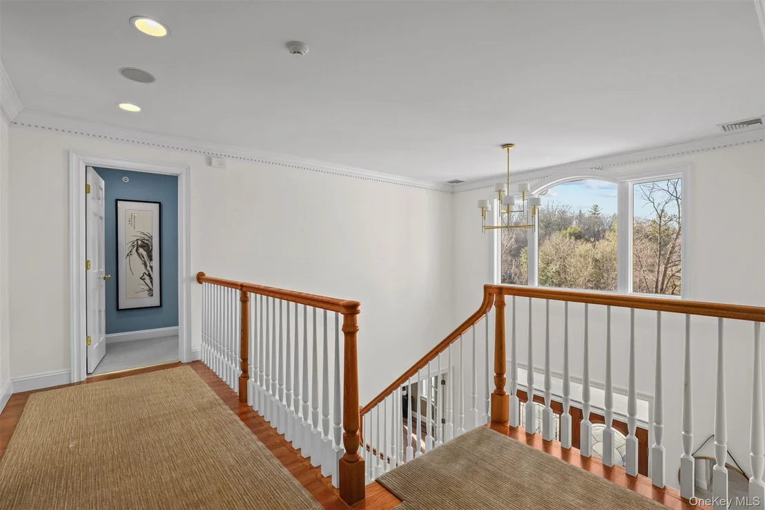 Photo of 66 Roundabend Road