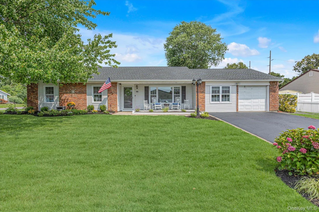 Photo of 92 Sequoia Way