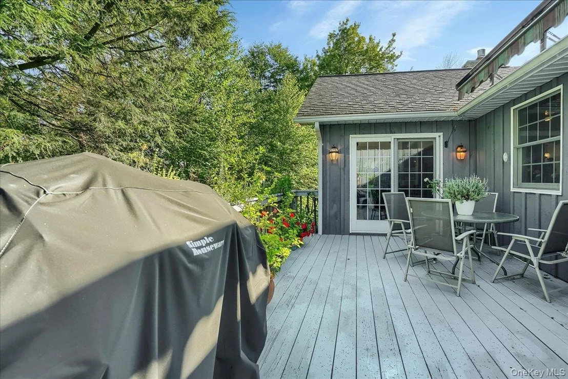 Photo of 20 Overlook Drive