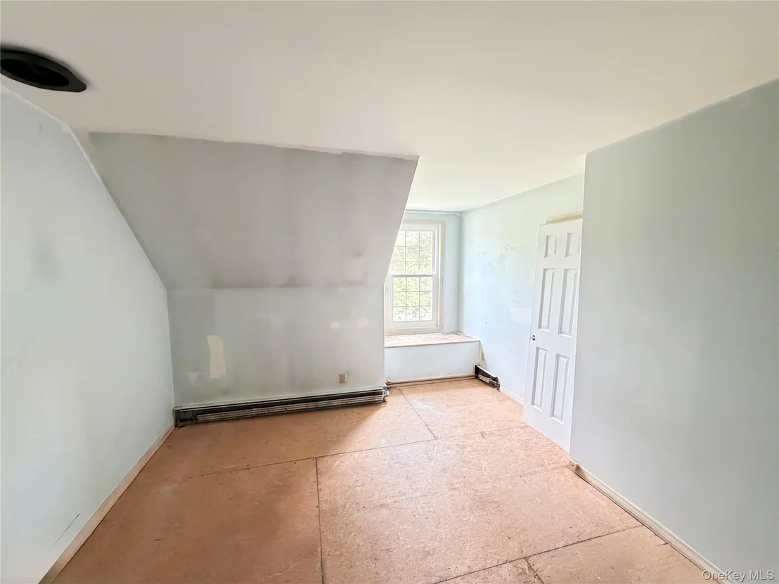 Photo of 18 Fox Run