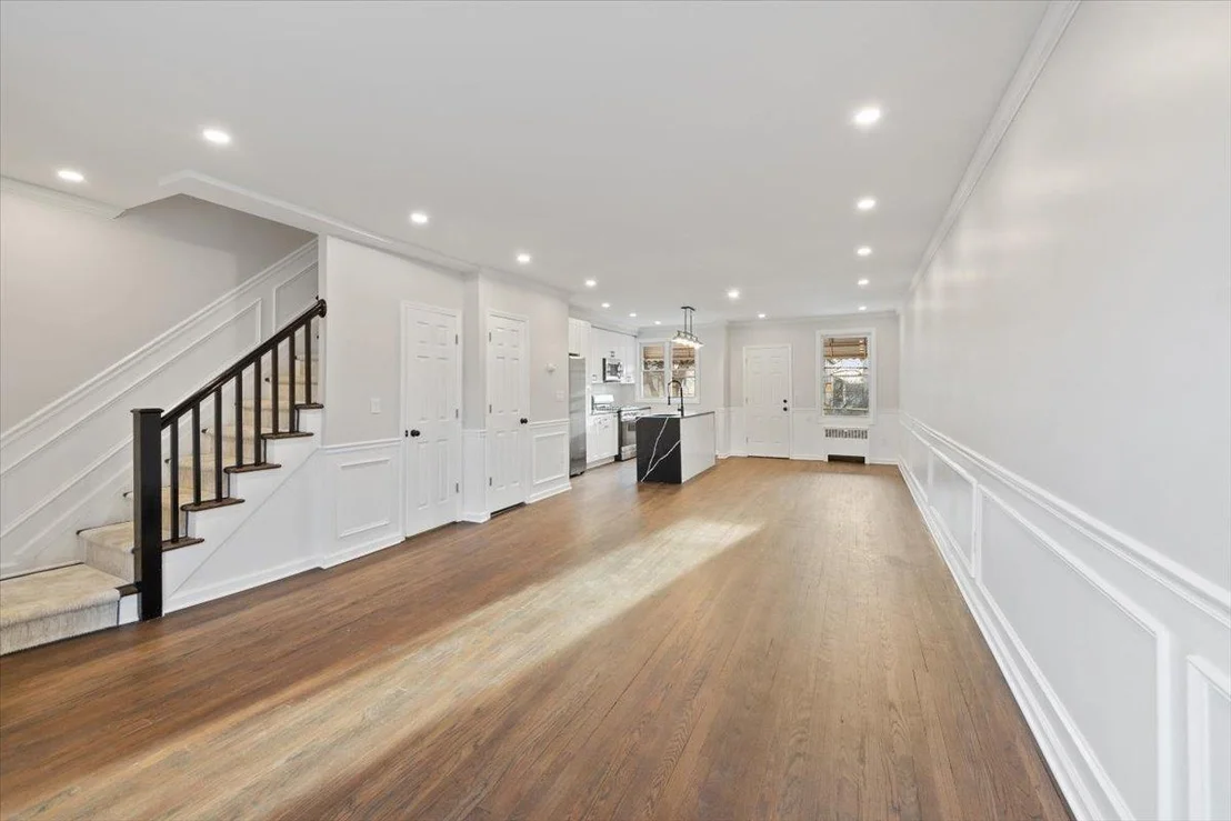 Photo of 3233 Corsa Avenue