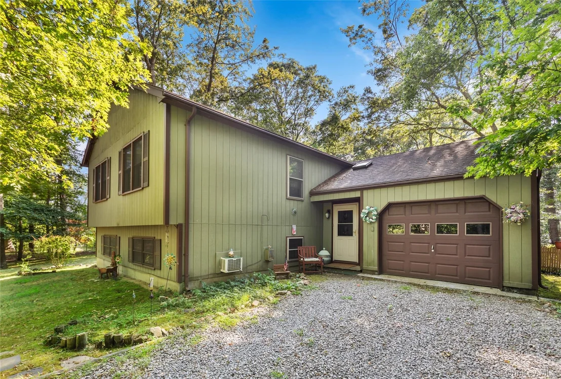 Photo of 799 Pleasure Drive