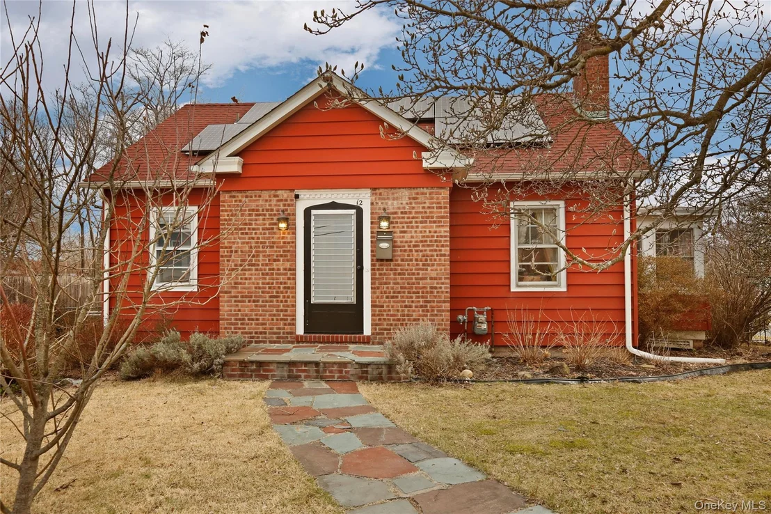 Photo of 12 Hillside Avenue