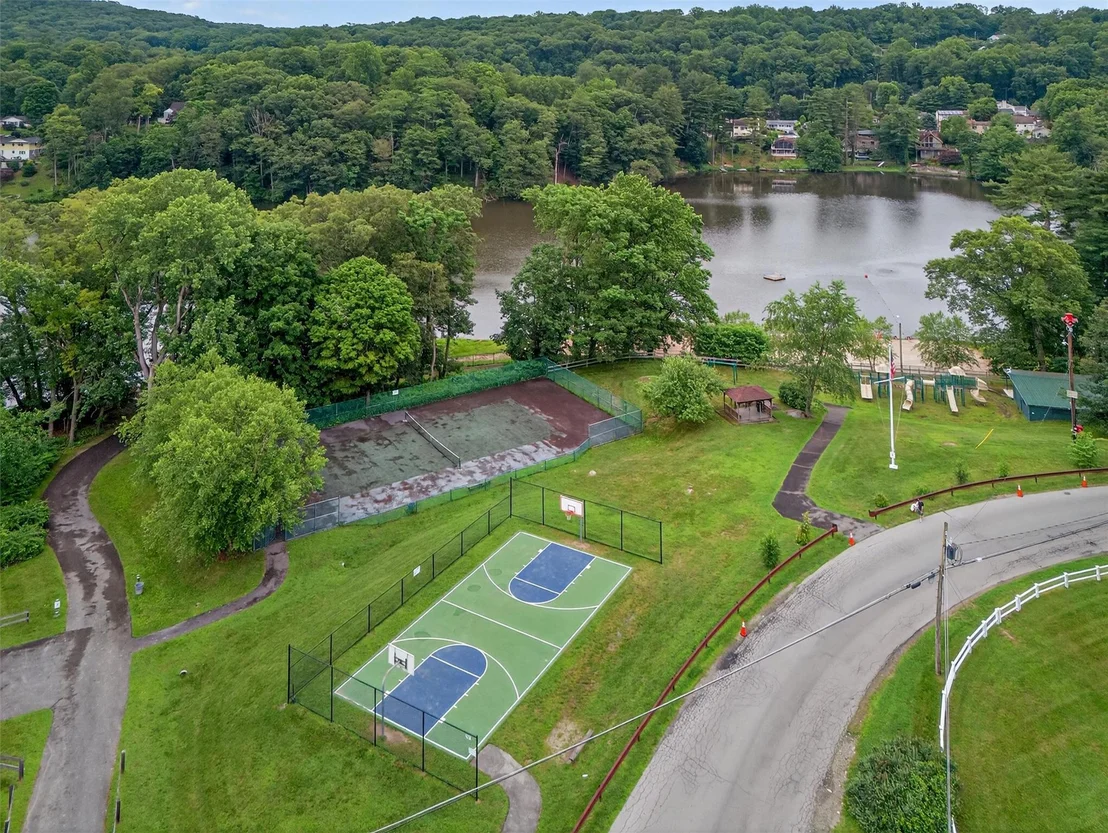 Photo of 12 Valley Lane