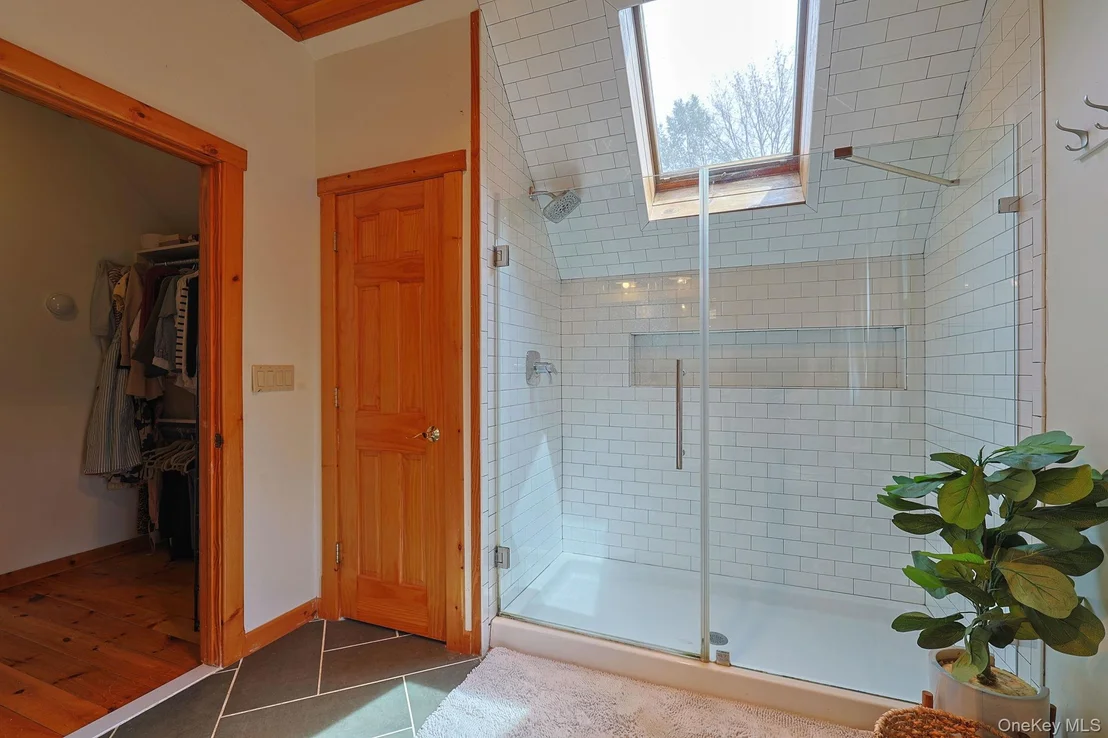 Photo of 412 Pine Grove Road
