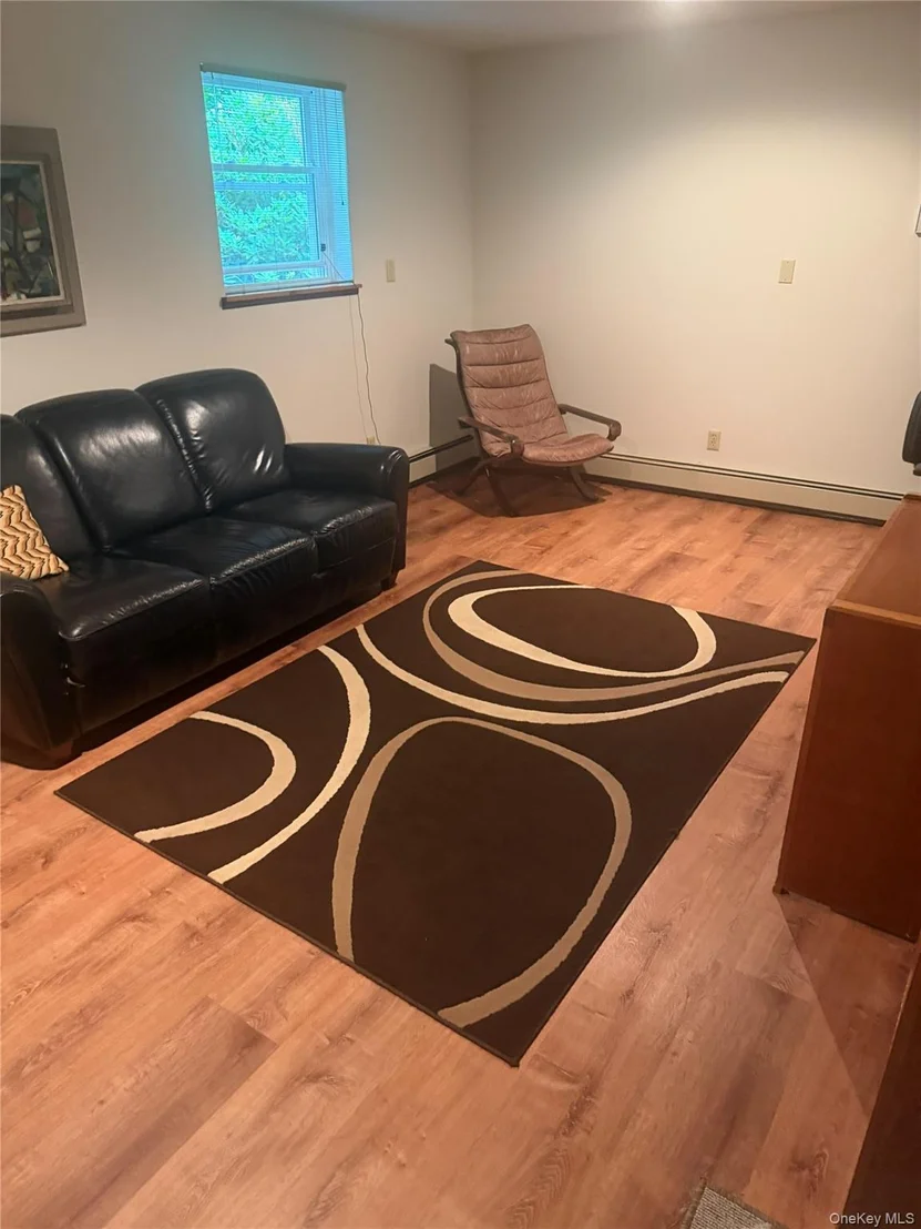 Photo of 24 Fox Hill Road