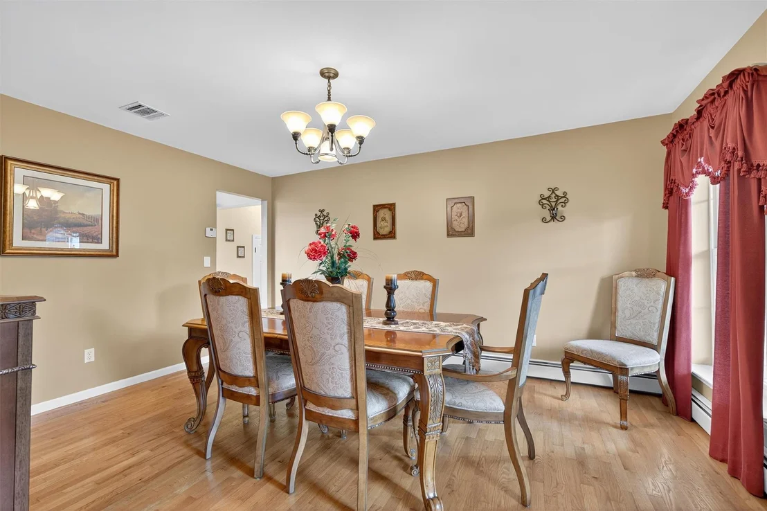 Photo of 398 Cosh Road