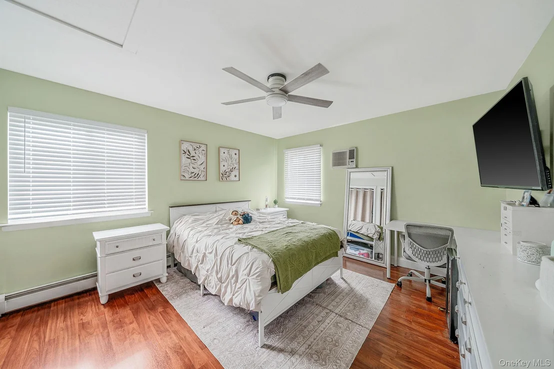 Photo of 4 Sharon Drive