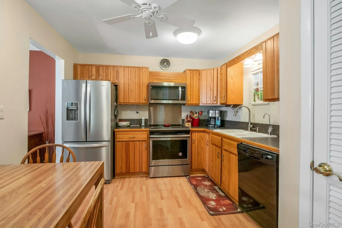 Photo of 35 Krystal Drive
