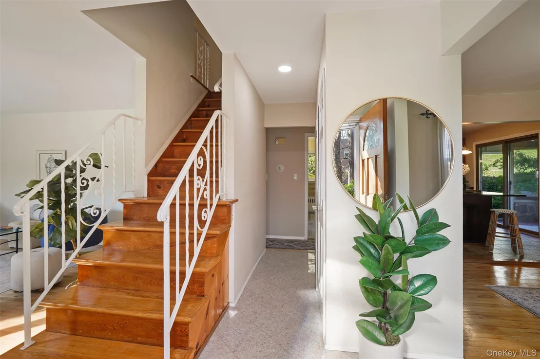 Photo of 2 Rockledge Road