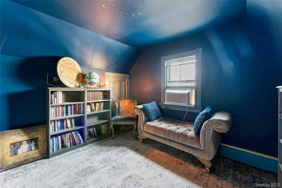 Photo of 20 Maple Street