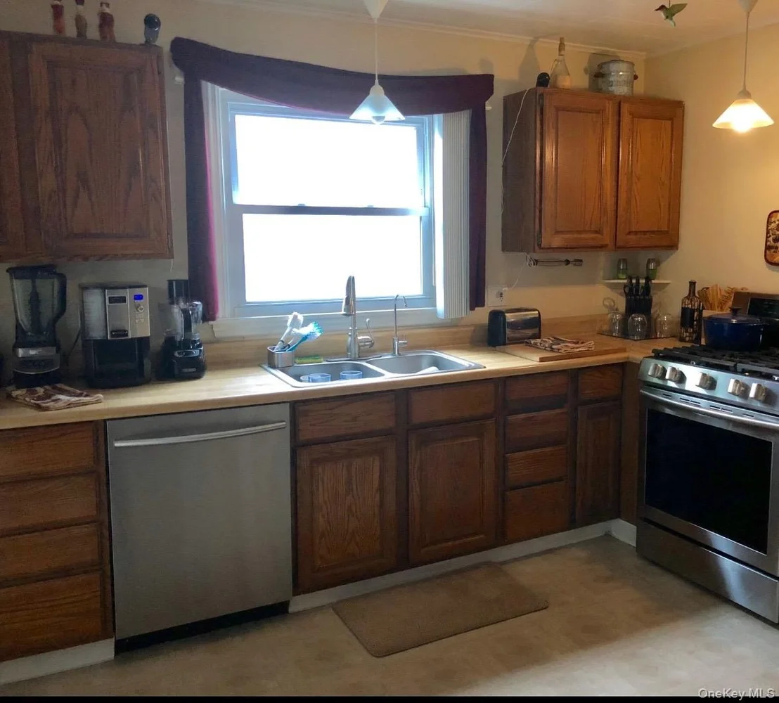 Photo of 13 Dewitt Street