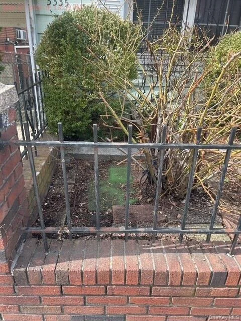 Photo of 3335 hone Avenue