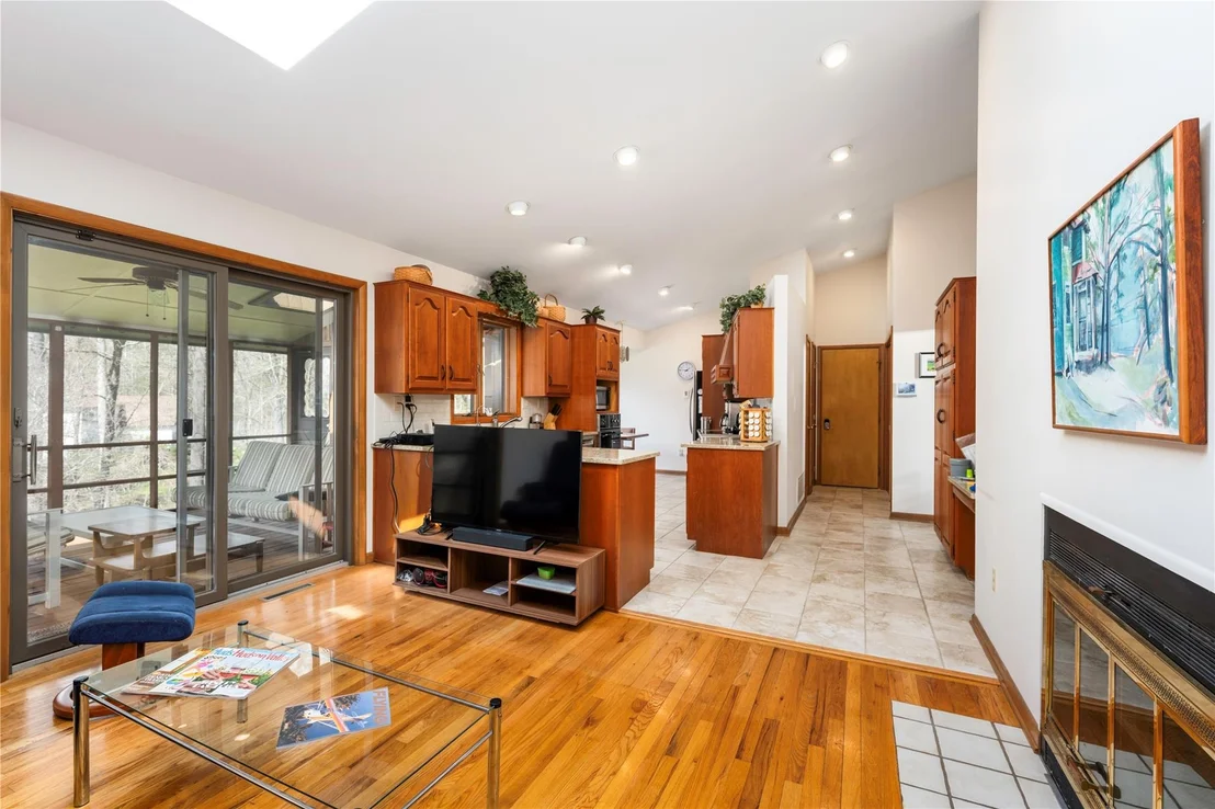 Photo of 23 Stoutenburgh Drive