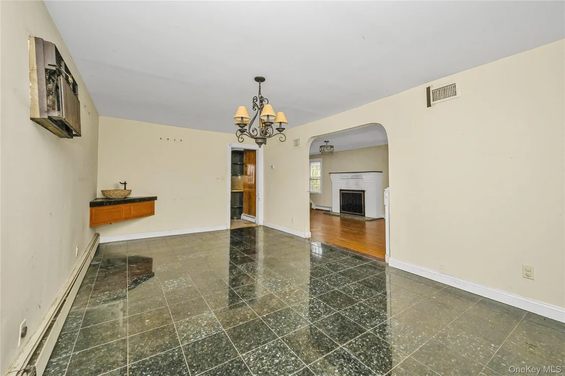 Photo of 218 Avery Place