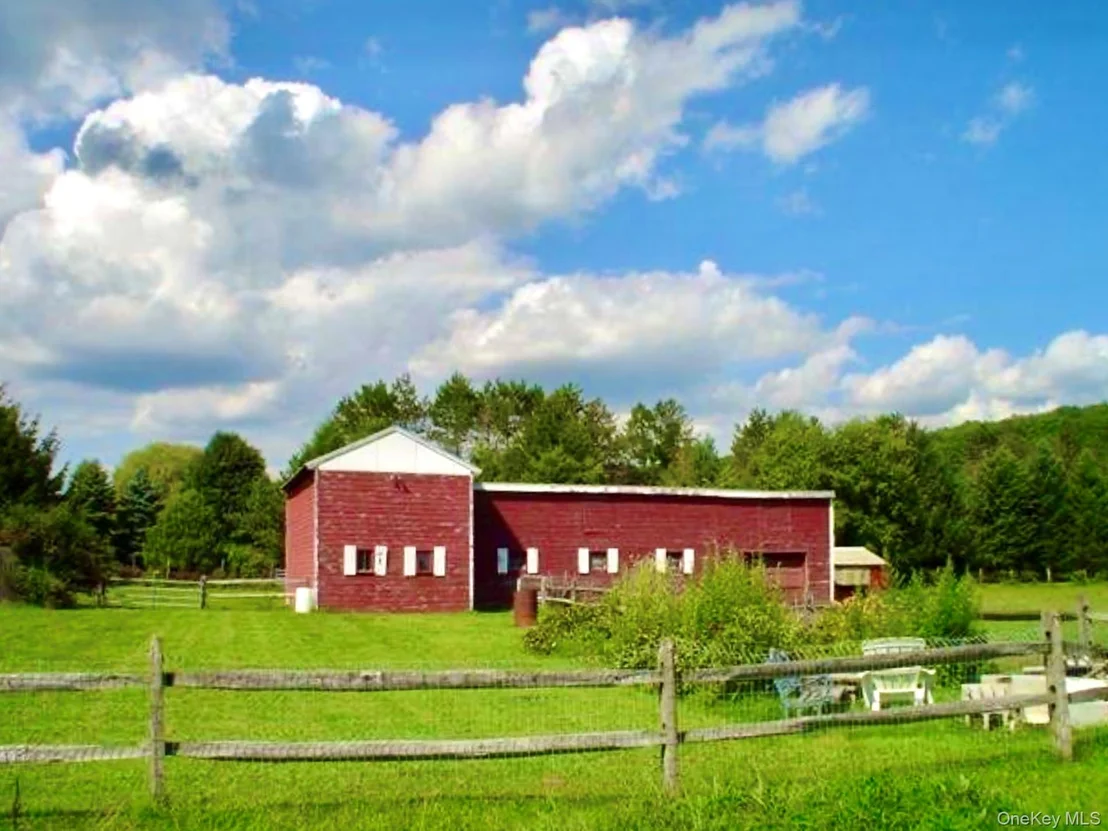 Photo of 5646 Route 82