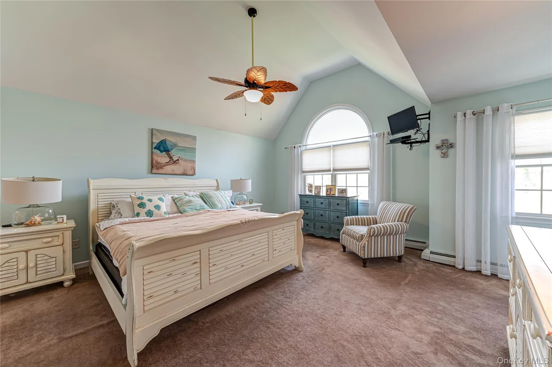 Photo of 209 Fairway Drive