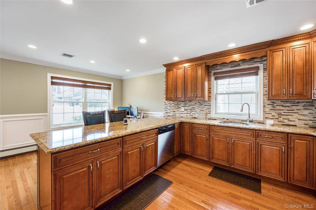 Photo of 2758 Harvard Place