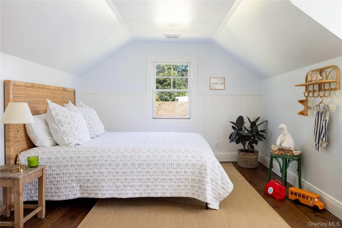 Photo of 605 Cedar Drive
