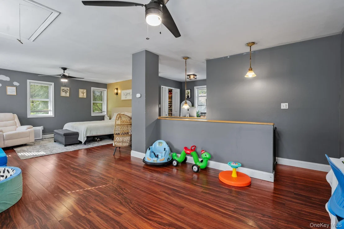 Photo of 54 Boulevard