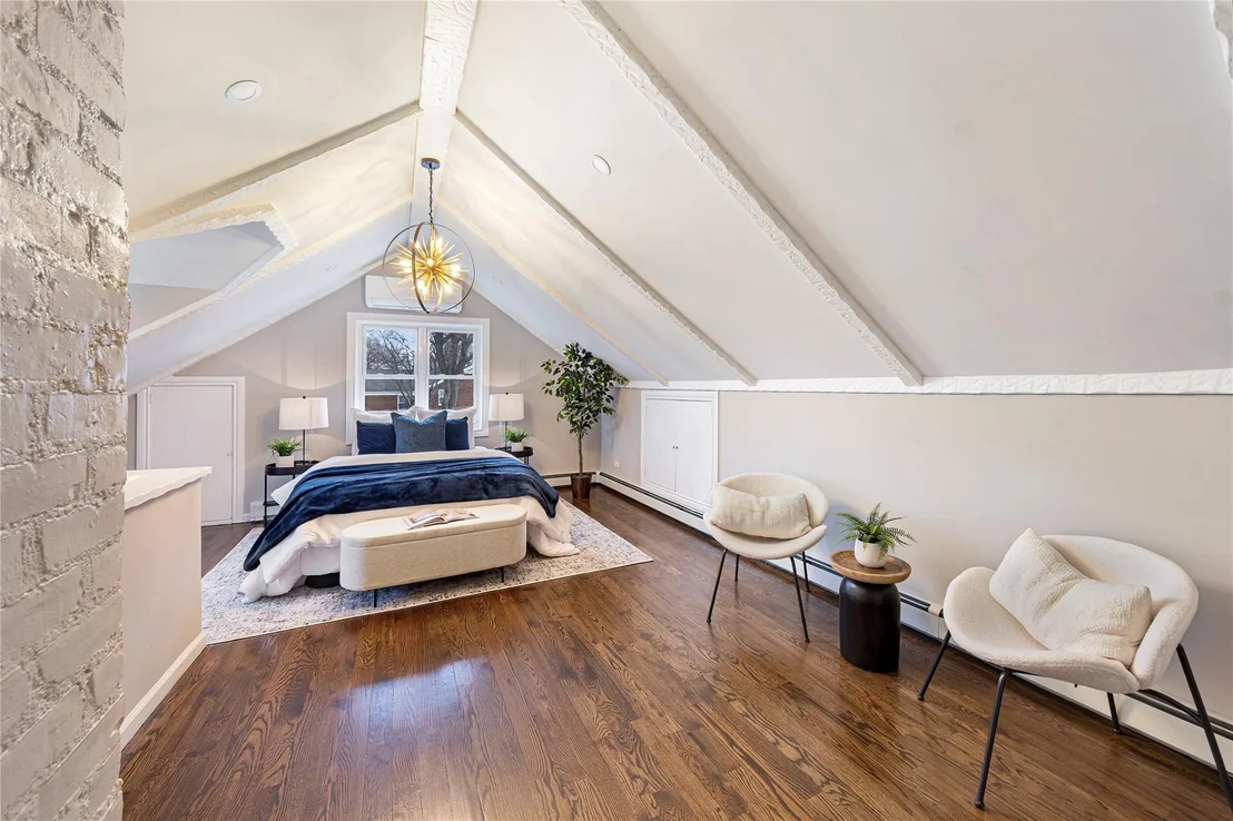 Photo of 35 Sunlight Hill
