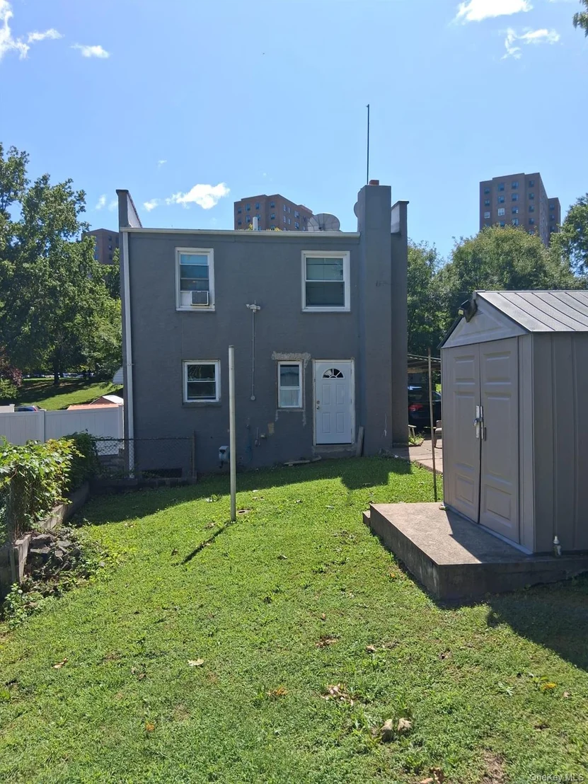 Photo of 1131 Grenada Place