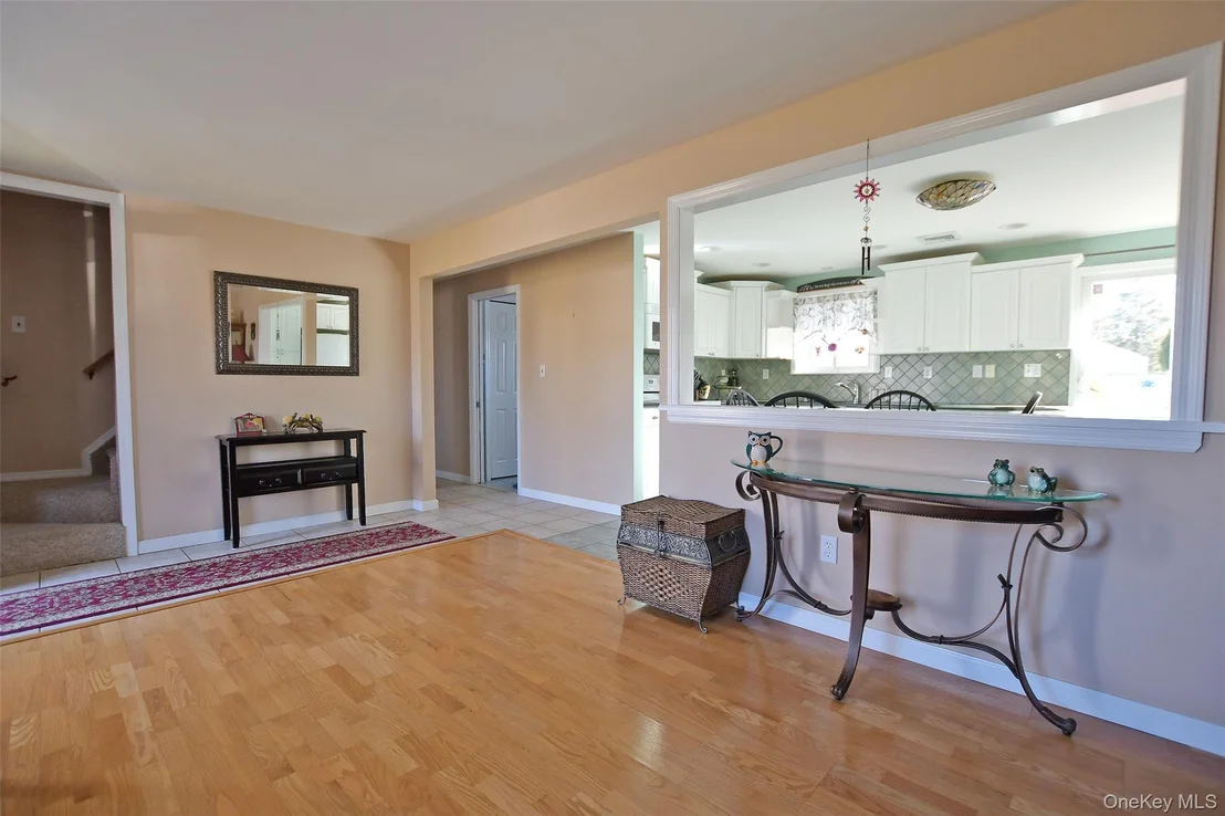 Photo of 359 Randall Road